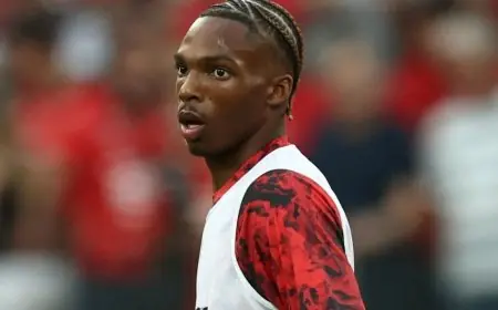 الهلال يتحدى أندية الدوري الإنجليزي لضم موهبة نادي رين