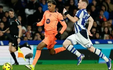 برشلونة يواجه هزيمته الأولى في الدوري منذ الكلاسيكو أمام ريال سوسيداد