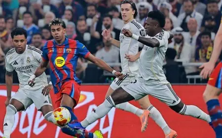 ريال مدريد وبرشلونة يساندان عائلات ضحايا حادث القطار بتقديم التعازي