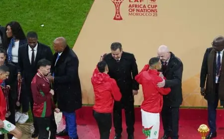 تكريم ملكي للمنتخب المغربي وحكيمي يعد بانتصارات في كأس العالم