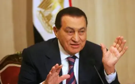 أحمد موسى يفجر مفاجأة tentang تجميد 6 ملايين فقط في حسابات مبارك خلال عام 2011