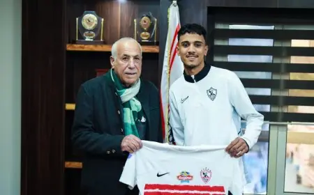 مجلس الزمالك يكرم المشجع المخلص في لقاء المصري بكأس القاهرة