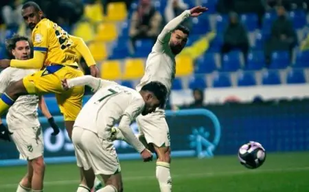 تعادل مثير يشعل المنافسة بين الحزم والتعاون في الدوري السعودي