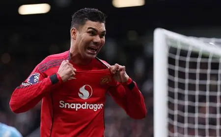 مانشستر يونايتد يعلن رسمياً مغادرة النجم البرازيلي كاسيميرو