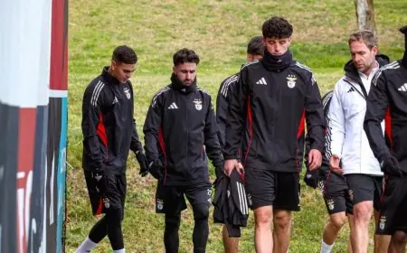 جماهير بنفيكا تقتحم التدريبات ومورينيو في مواجهة الطوفان