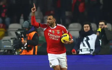 هداف بنفيكا يتألق في مواجهة الهلال السعودي