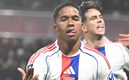 إندريك يحقق هاتريك تاريخي ليصبح أصغر هداف في تاريخ نادي ليون