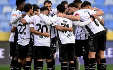 الشباب من أبطال التتويج إلى معركة القاع في دوري روشن