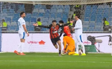 تعرف على ملخص وأهداف مباراة الرياض والهلال المثيرة (1-1) في دوري روشن السعودي