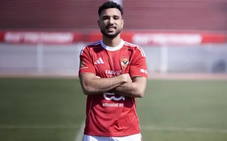 الأهلي يوقع عقدًا مع هادي رياض لمدة ثلاثة مواسم ونصف لتعزيز صفوف الفريق