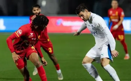 تعادل مفاجئ للهلال مع القادسية يمنح الأهلي والنصر دفعة قوية في اللحظات الأخيرة