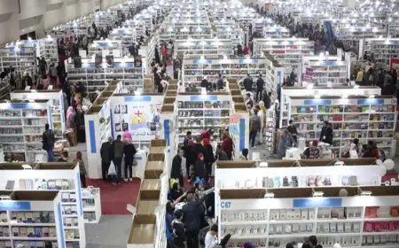 الإقبال الجماهيري يسجل أرقاماً قياسية في معرض القاهرة الدولي للكتاب 2026 مع تألق الشباب في الصدارة