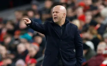 أرني سلوت مبتهج بهدف محمد صلاح الرائع ضد كاراباغ في دوري أبطال أوروبا