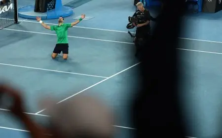 متى موعد مباراة دجوكوفيتش وألكاراز في نهائي أستراليا المفتوحة لتحقيق اللقب الـ 25