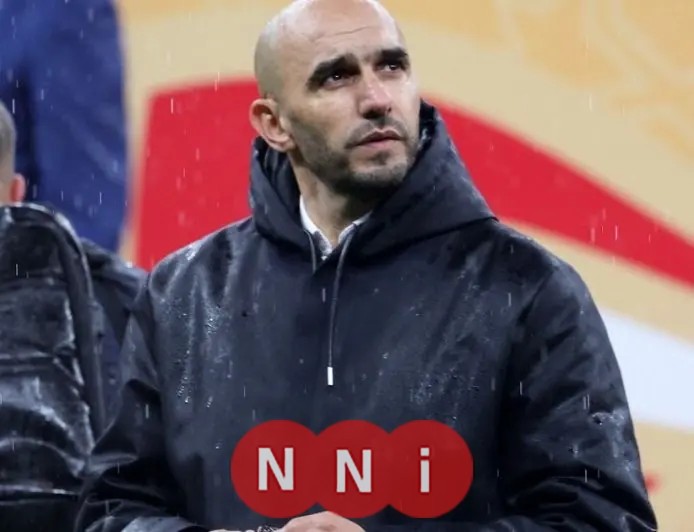 “وليد الركراكي المغربي يتوج بجائزة أفضل مدرب في كأس إفريقيا 2025 من قِبل كاف”