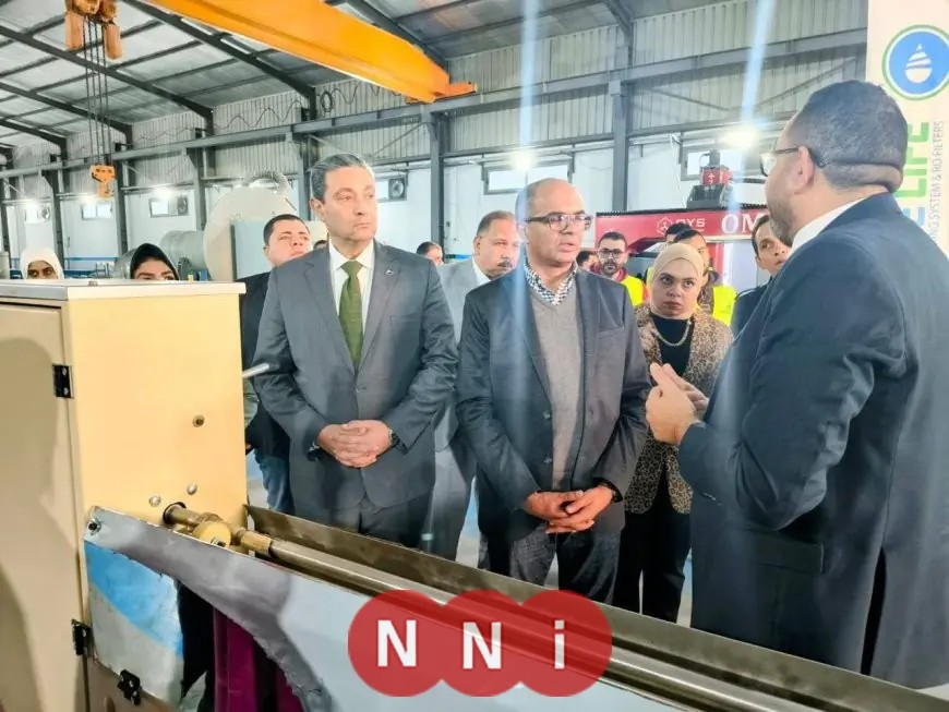 نائب وزير الإسكان يزور مصنعاً لاختصاصات تحلية مياه البحر في دمياط لتعزيز كفاءة الإنتاج