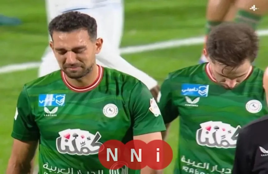 كوكا يغادر مباراة الاتفاق والأخدود بالدوري السعودي باكيًا