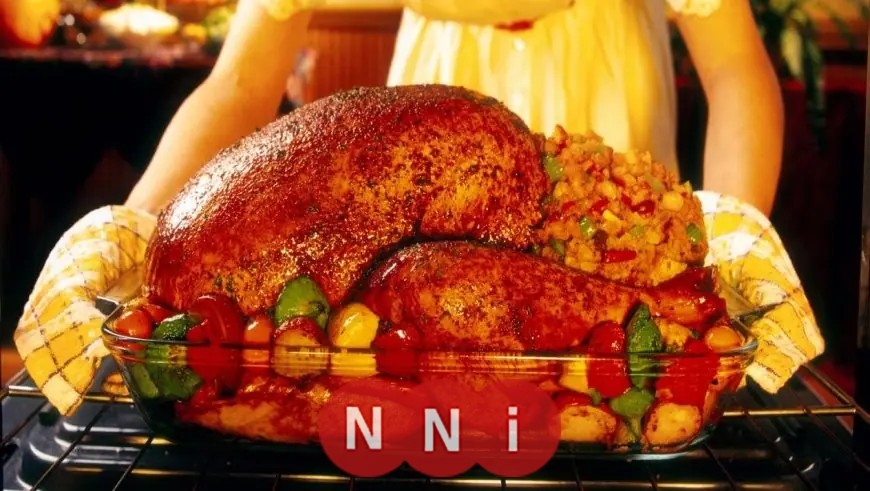 وصفات شاملة لأشهى أطباق عيد الميلاد المجيد من الديك الرومي إلى الكحك