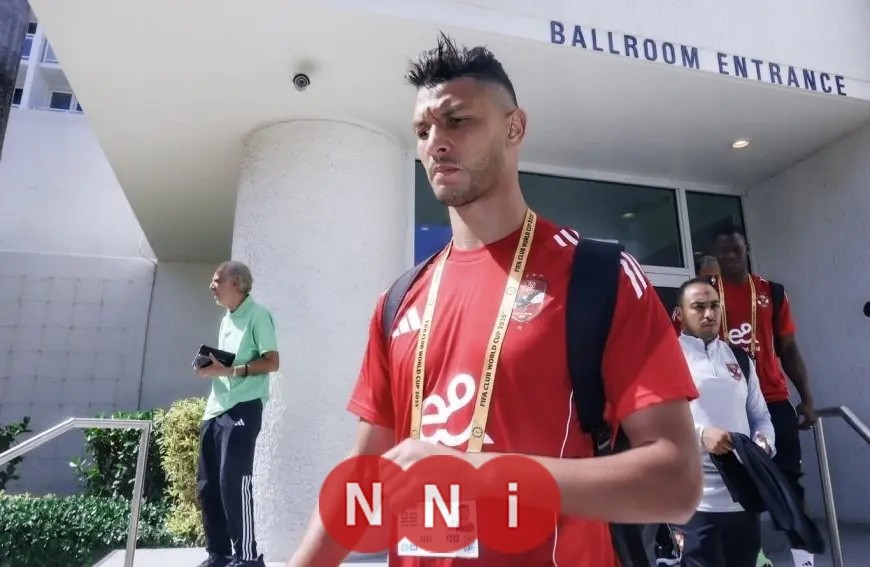 المشاركة الجماعية لأشرف داري في تدريب الأهلي بإشراف الطبيب