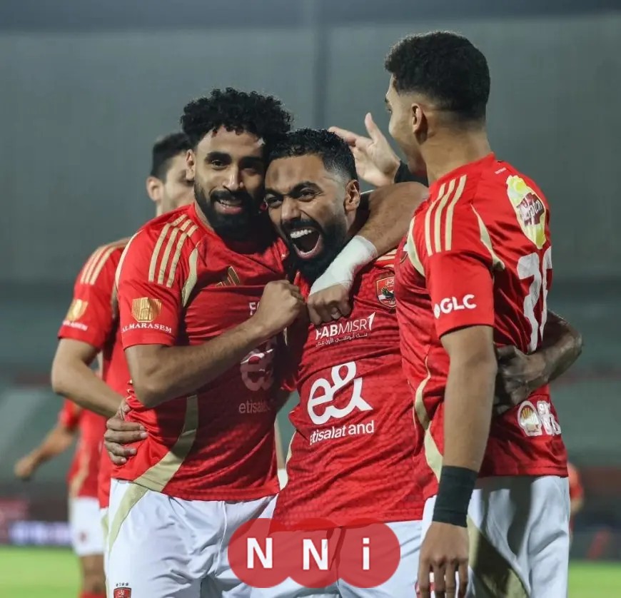 تعرف على موقف حسين الشحات وأحمد عبد القادر بشأن تجديد عقديهما مع الأهلي