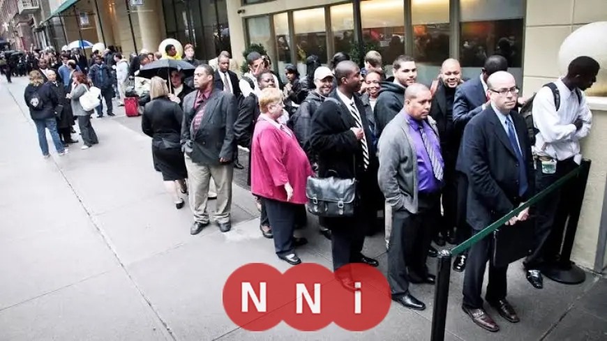 تراجع إعانات البطالة الأمريكية يعكس أداءً أقوى من المتوقع الأسبوع الماضي