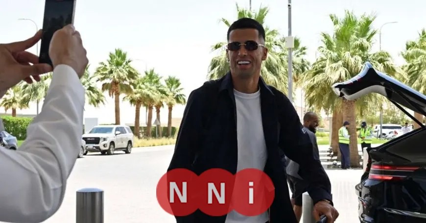 رابطة الدوري الإسباني توافق على صفقة كانسيلو لبرشلونة