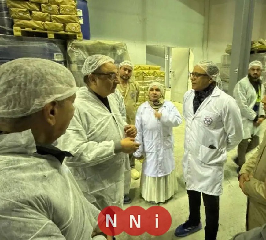 وزير قطاع الأعمال يزور مصانع مصر للمستحضرات الطبية في القليوبية لتعزيز الإنتاج المحلي