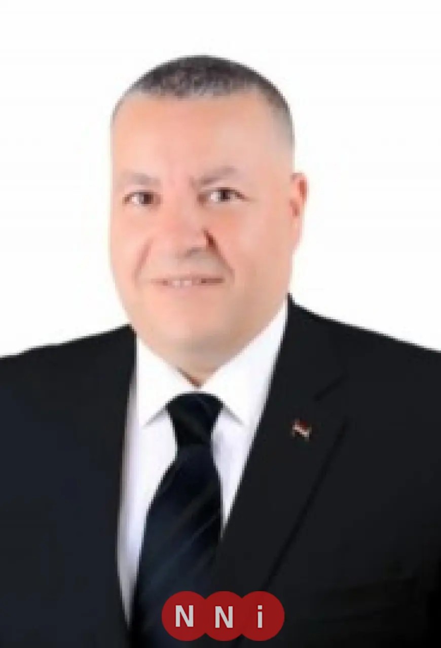 نقيب المعلمين يبارك لياسر عرفات على تعيينه كعضو في مجلس النواب