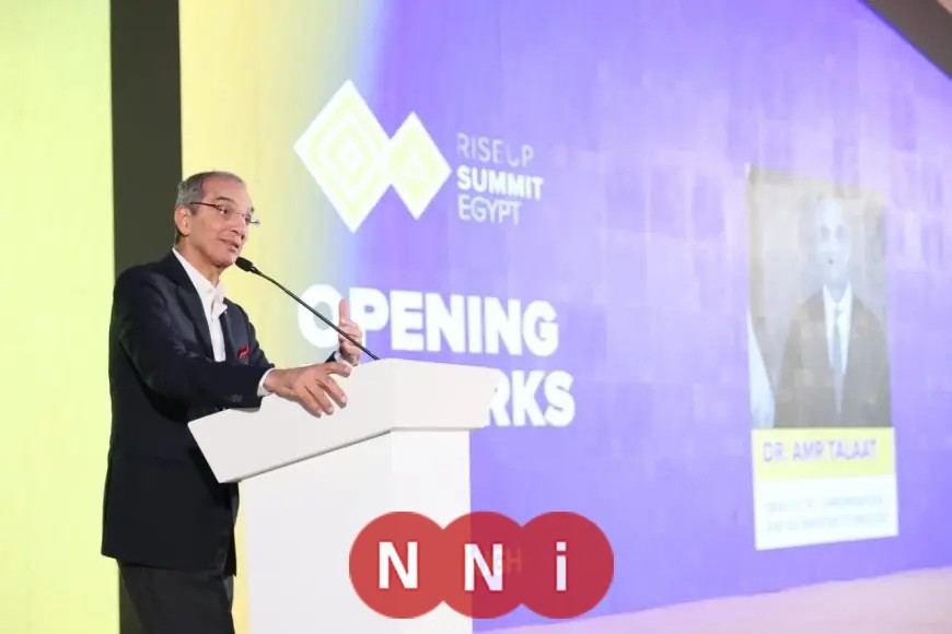 عمرو طلعت: الحكومة تغطي جميع نفقات المبادرة الرقمية خلال 4 أشهر دراسة