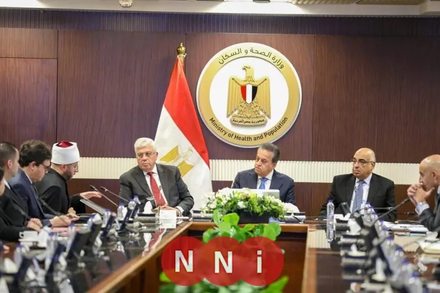 نائب رئيس الوزراء ووزير الصحة يقود الاجتماع الدوري للمجموعة الوزارية للتنمية البشرية