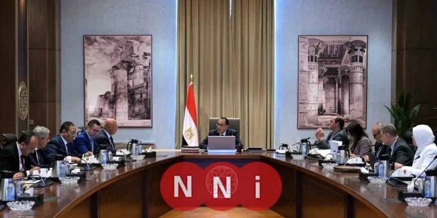 الحكومة تعتمد تخصيص أرض لوزارة الطيران وتوافق على 8 قرارات مهمة في اجتماع اليوم