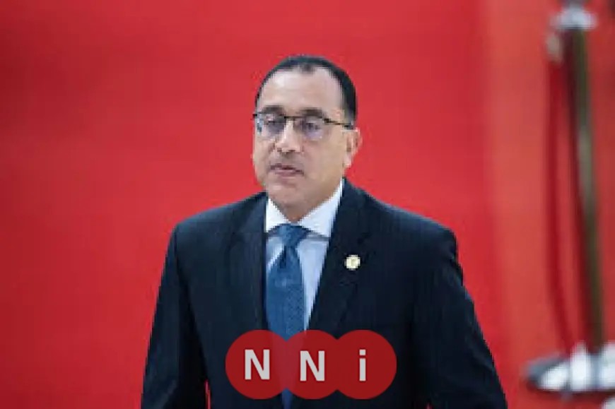 أحمد موسى يشيد برئيس الوزراء مدبولي: مثالي في الأخلاق والعمل بلا راحة