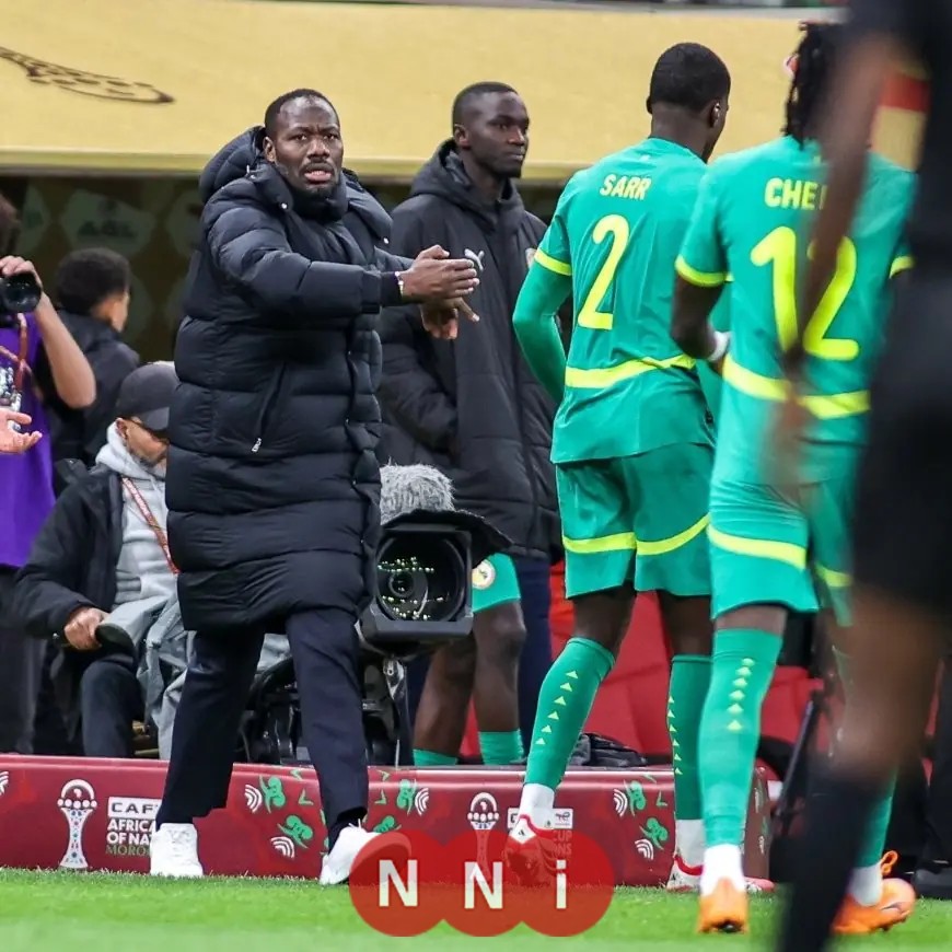 توتر في النهائي: تفاصيل المشادة الساخنة بين الركراكي ومدرب السنغال