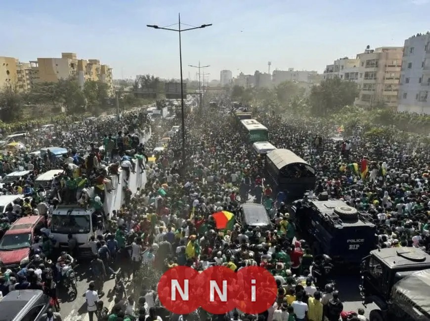 استقبال أسطوري لمنتخب السنغال في داكار بعد فوزه بكأس أمم أفريقيا بالصور