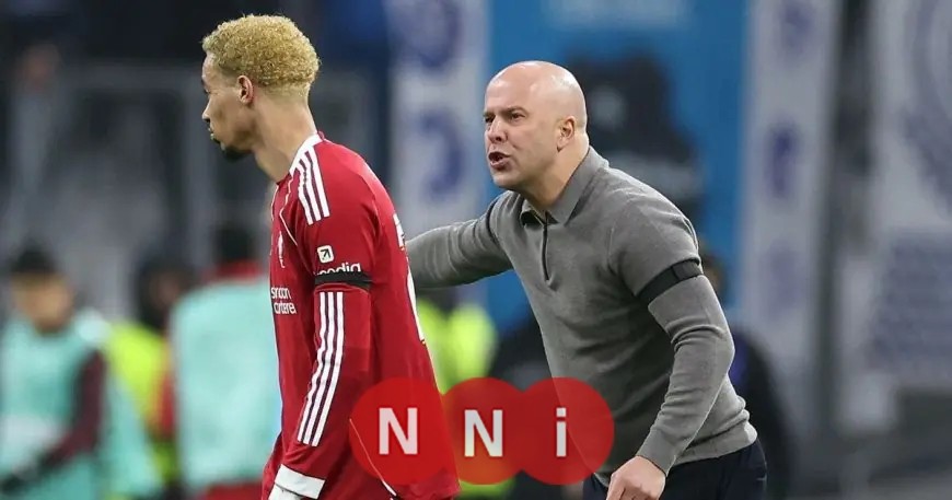 ستيفن جيرارد يوجه انتقاد حاد لآرني سلوت: كف عن لوم التكتل الدفاعي المنخفض