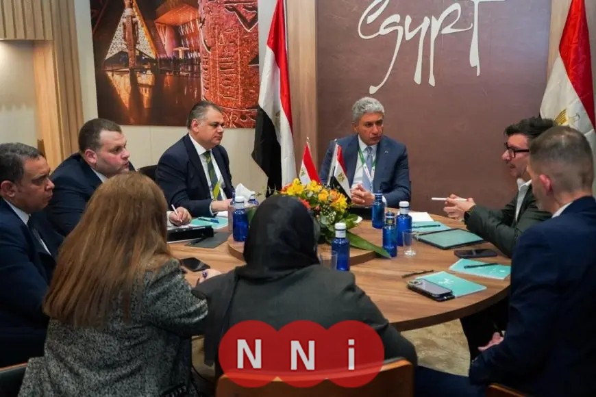 وزير السياحة يسلط الضوء على أهمية تنويع قوائم العملاء وجذب فئات جديدة من السائحين