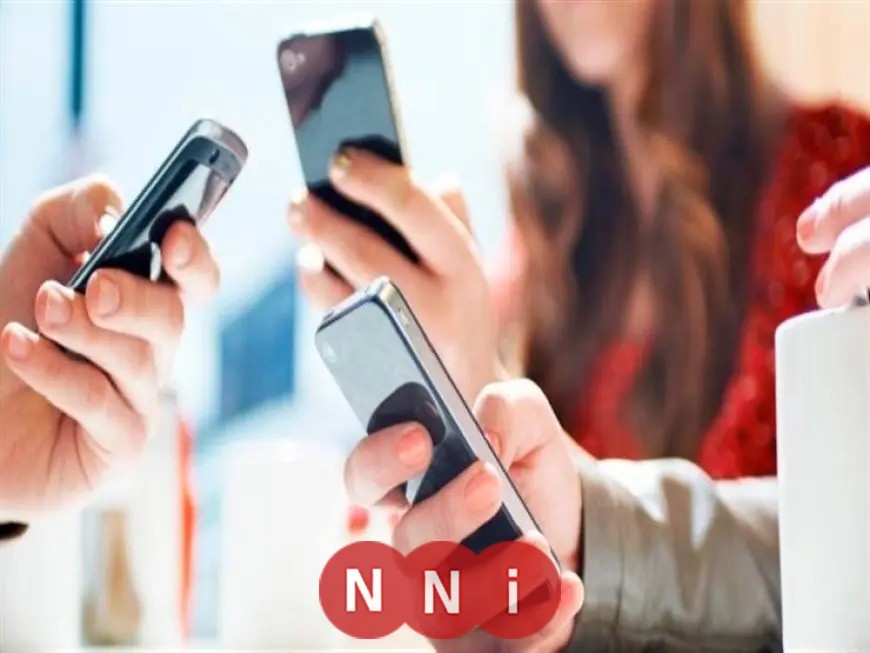 مصطفى بكري يهاجم رسوم الهواتف المستوردة ومتحدث الاتصالات يرد رسميًا