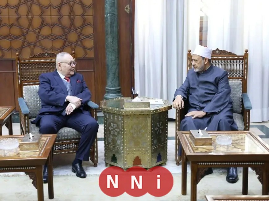 شيخ الأزهر يرحب برئيس مجلس الدولة في مشيخة الأزهر لتعزيز التعاون المشترك