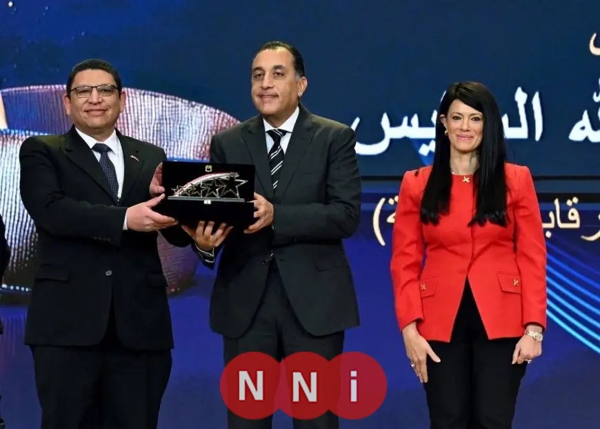 الاعتماد والرقابة الصحية تتصدر بجائزة القيادات المتميزة لفئة مدير عام