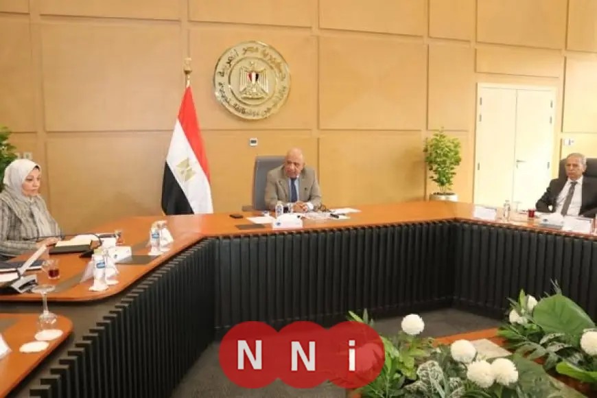 وزير الكهرباء يقود اجتماع اللجنة الاستراتيجية لتطوير مشروعات الطاقة والشبكة القومية