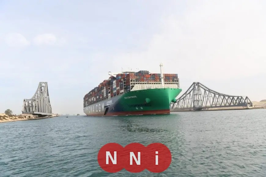 عبور سفينة الحاويات العملاقة CMA CGM SEINE بحمولة 250 ألف طن في قناة السويس