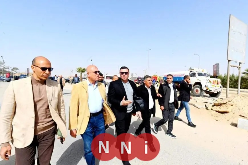 وزير الإسكان يزور حدائق أكتوبر لمتابعة تجديد وتطوير الطرق في المناطق الحيوية بالمدينة