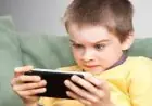 تحذيرات هامة: إهمال أسرى يترك الأطفال في خطر أمام شاشات الهواتف بلا رقابة
