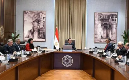 رئيس الوزراء يشرف على تطوير الأداء المالي وخطط إعادة هيكلة الهيئة العامة للسلع التموينية