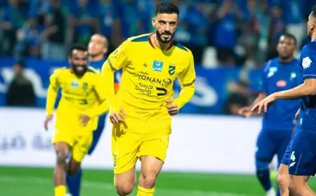 تعرف على السبب الطريف خلف تأخير مباراة الفتح والحزم في الدوري السعودي