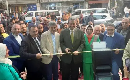 افتتاح معرض أهلاً رمضان بدمياط لتقديم السلع الأساسية بأسعار مخفضة