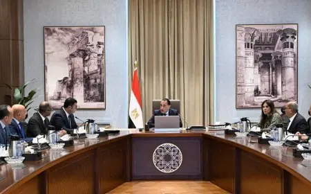 رئيس الوزراء يتابع جهود تطوير شبكات مياه الشرب والصرف الصحي في البلاد