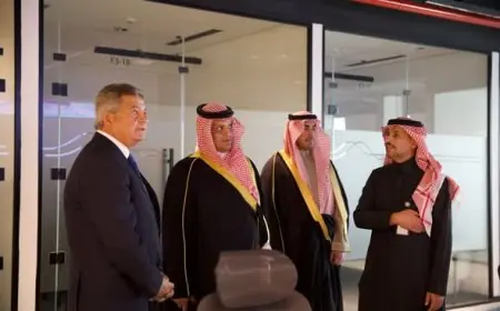 رئيس الأعلى للإعلام يعقد لقاءات مهمة على هامش المنتدى السعودي للإعلام