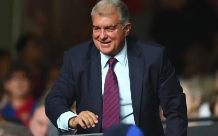 جوان لابورتا يسعى لتنظيم نهائي كأس العالم 2030 في كامب نو