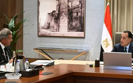 رئيس الوزراء يجتمع برئيس الأعلى لتنظيم الإعلام لاستلام التقرير النهائي لتطوير المهنة